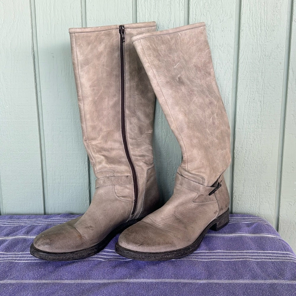 Leather boots, size 40